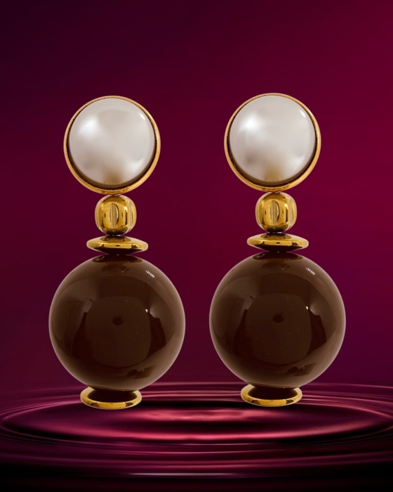 01U  Brinco Ana marrom