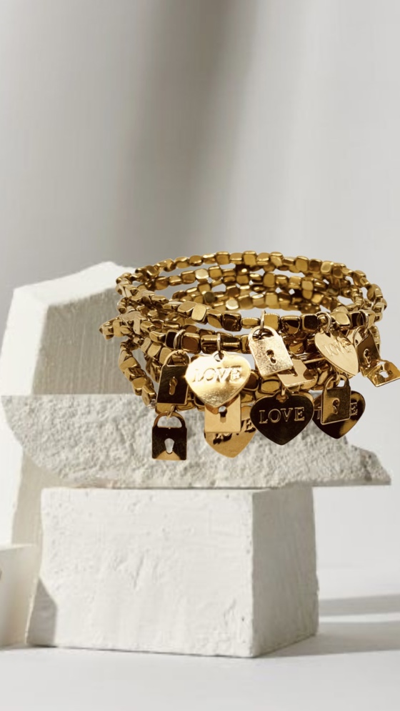 09 Kit de pulseiras  Veronica