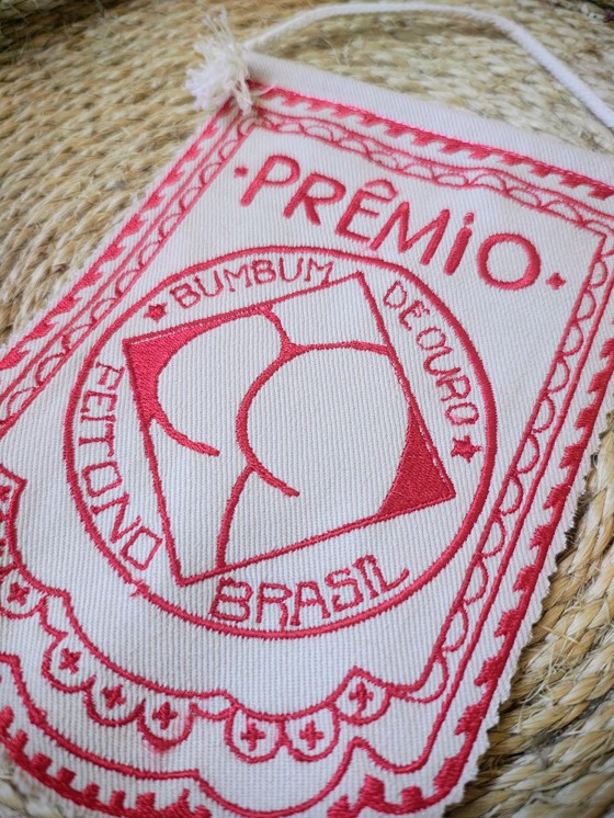 Flâmula Bumbum de Ouro